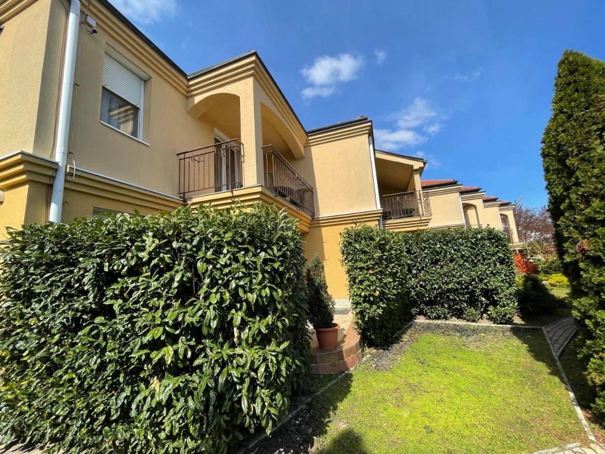 Garda Apartmanház Heviz Exterior foto