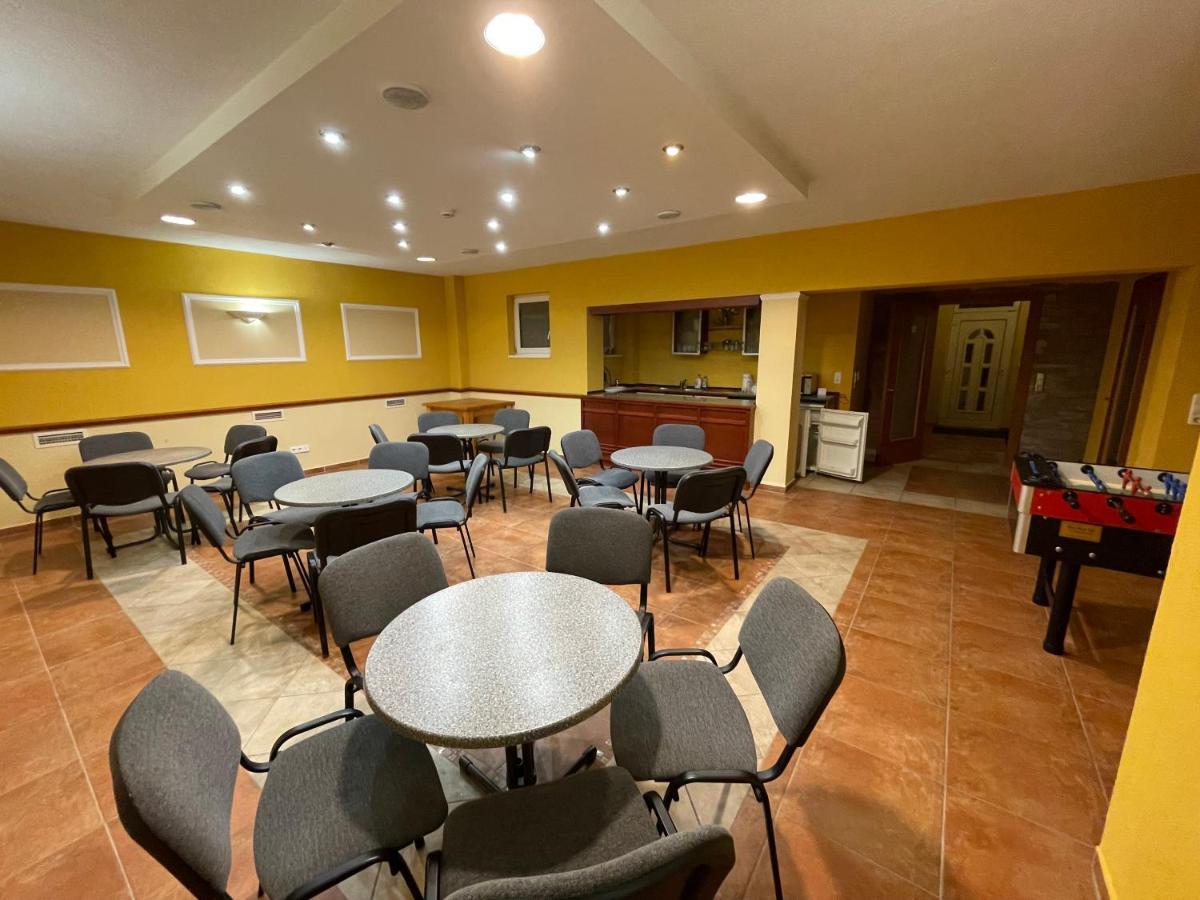 Garda Apartmanház Heviz Exterior foto