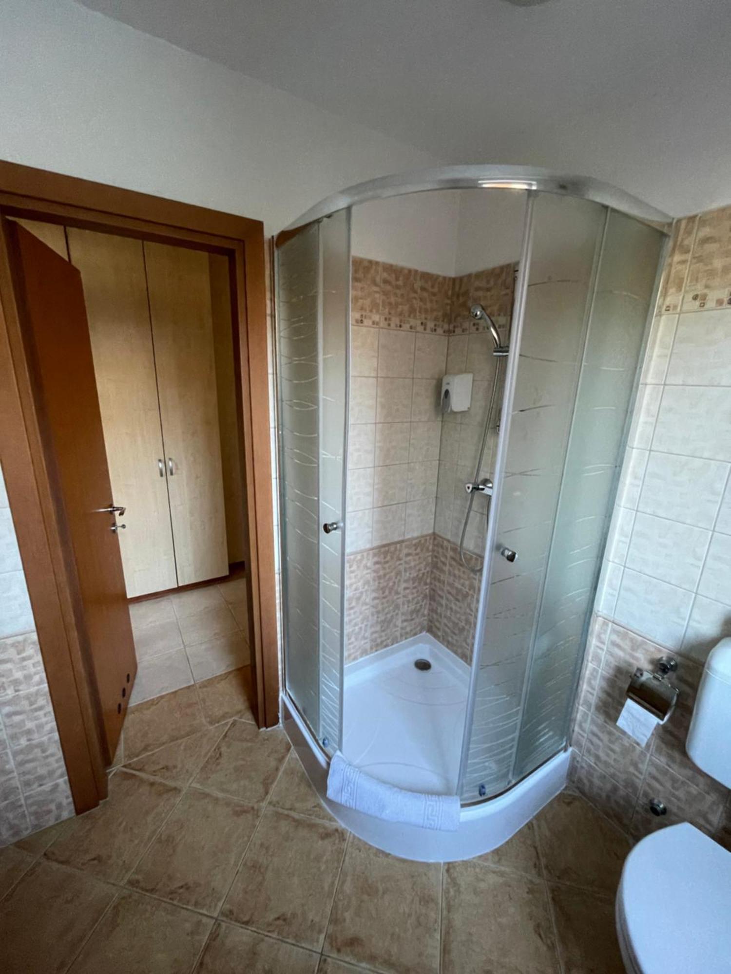 Garda Apartmanház Heviz Quarto foto